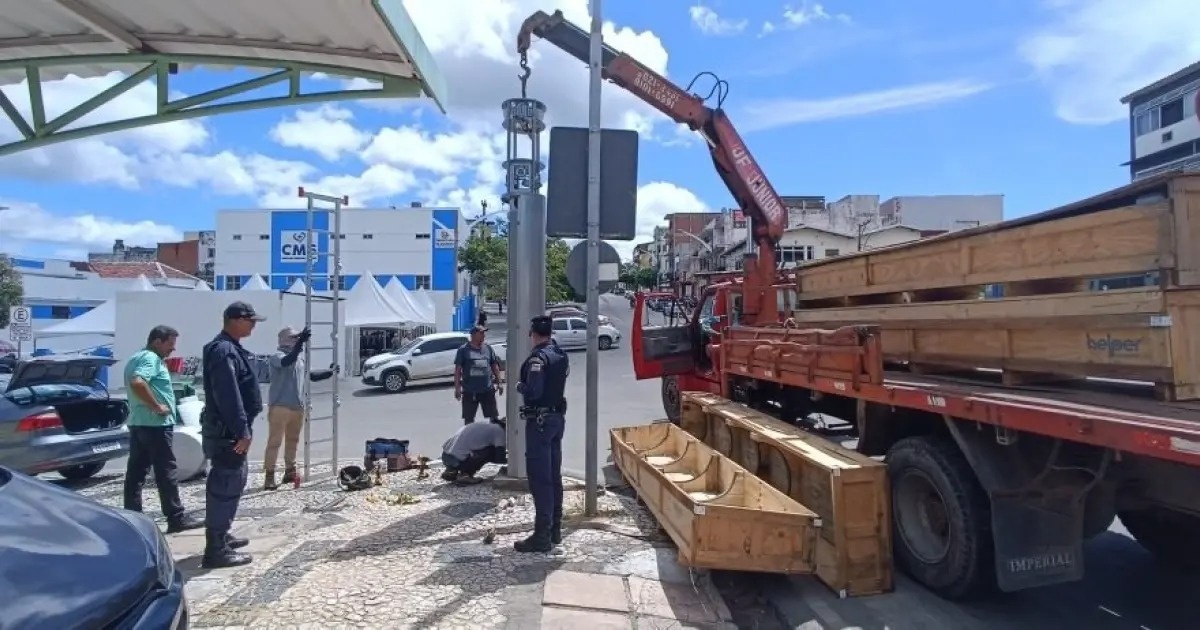 Jacobina: Nova gestão descontinua totens de monitoramento e reclama da falta de dados de projeto de R$ 486 mil